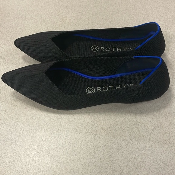 🤩Rothy’s The Point🤩 - Picture 3 of 8